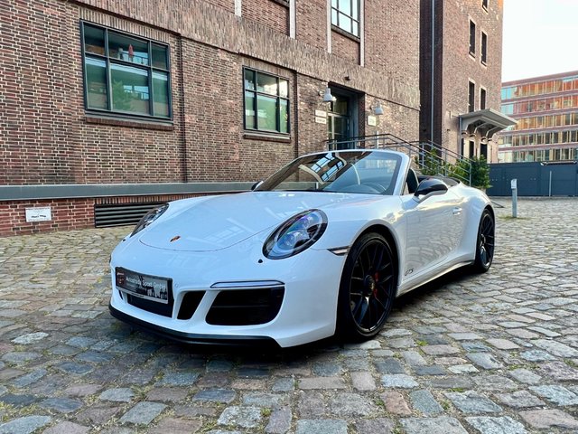 Porsche 991 GTS Cabrio Schalter/Burmester Sound/PDCC Gebrauchtwagen Kaufen | EZ 05/2017 | Preis 112.900 €