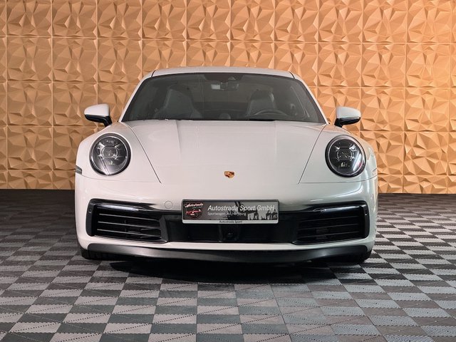 Porsche 992 Carrera 4 S Hinterachslenkung Sportabgasanlage Gebrauchtwagen Kaufen | EZ 03/2019 | Preis 124.900 €