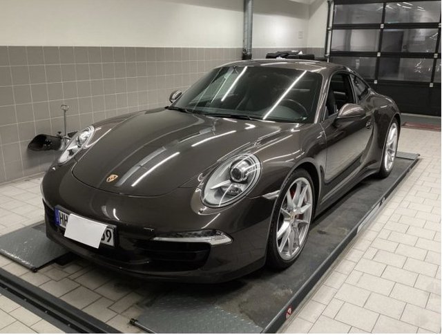 Porsche 991 Carrera 4 S Schaltgetriebe Gebrauchtwagen Kaufen | EZ 06/2024 | Preis 94.900 €