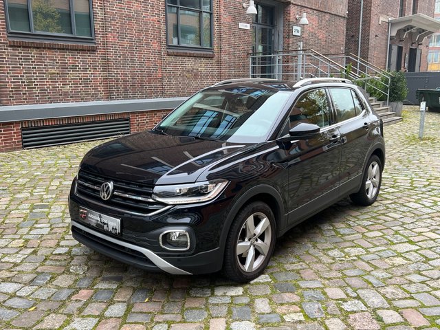 Volkswagen T-Cross Style Used vehicle for sale | First registration 11/2020 | Price 24.900 €