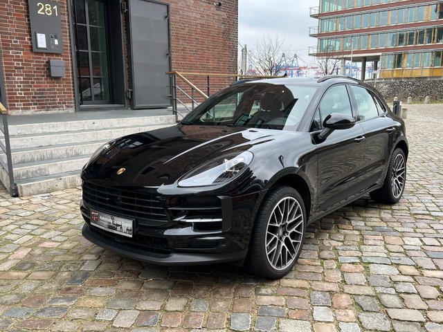 Porsche Macan Porsche Approved Panorama-Schiebedach Used vehicle for sale | First registration 03/2019 | Price 59.900 €