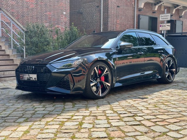 Audi RS6 Avant 4.0 TFSI quattro Dynamik-Paket plus B&O Sound Gebrauchtwagen Kaufen | EZ 01/2020 | Preis 94.900 €