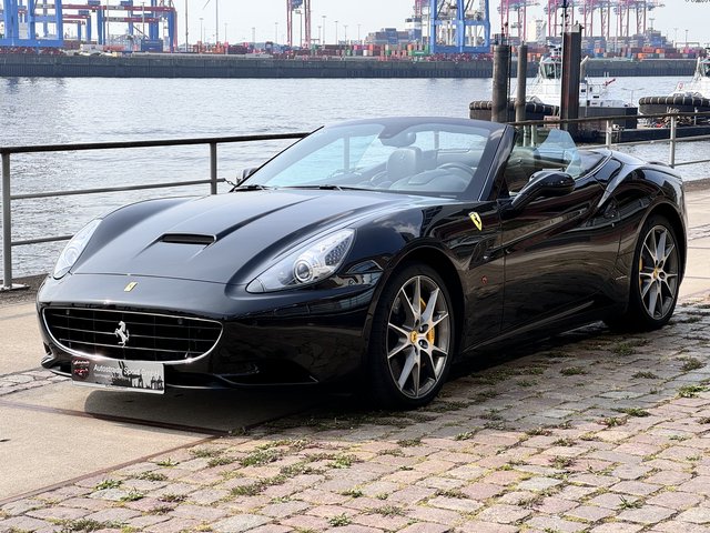 Ferrari California 489 PS sondermodell Gebrauchtwagen Kaufen | EZ 06/2012 | Preis 112.900 €