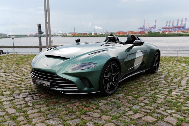 Aston Martin V12 Speedster Neuwagen Kaufen | EZ  | Preis 1.039.900 €