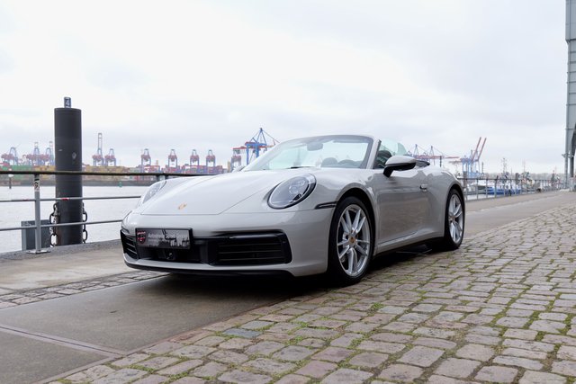 Porsche 992 Carrera 4 Cabriolet Sportsitze BOSE Used vehicle for sale | First registration 08/2024 | Price 139.900 €