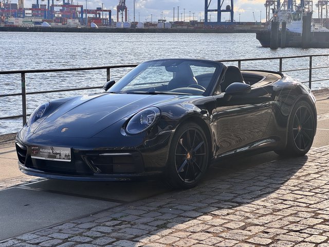 Porsche 992 Carrera 4 Cabriolet Sport-Design-Paket Gebrauchtwagen Kaufen | EZ 02/2020 | Preis 124.900 €