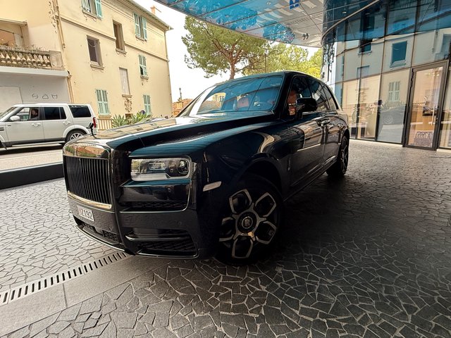 Rolls-Royce Black Badge 6.75 V12 Gebrauchtwagen Kaufen | EZ 04/2023 | Preis 399.900 €