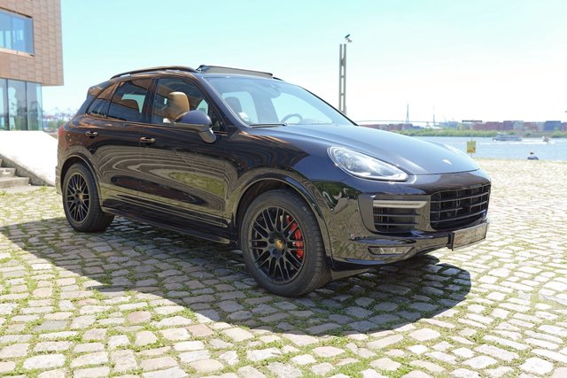 Porsche Cayenne GTS Used vehicle for sale | First registration 07/2016 | Price 42.900 €