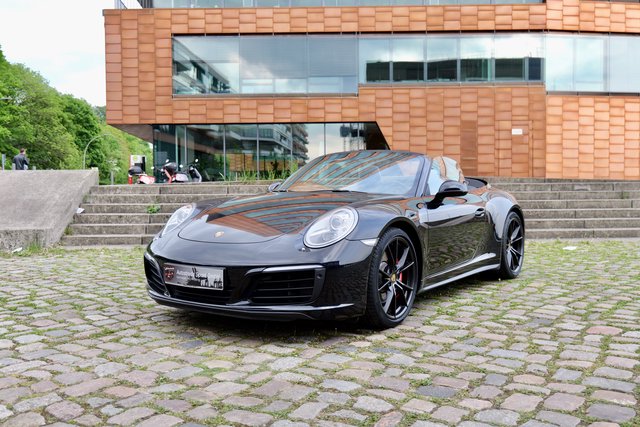 Porsche 991Carrera 4 S Cabriolet 1.Hand | Deutsches Fahrzeug Gebrauchtwagen Kaufen | EZ 06/2017 | Preis 110.900 €
