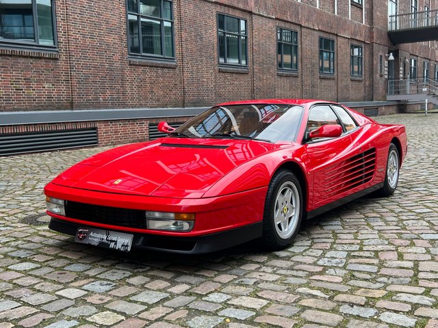 Ferrari Testarossa Used vehicle for sale | First registration 02/1990 | Price 249.900 €