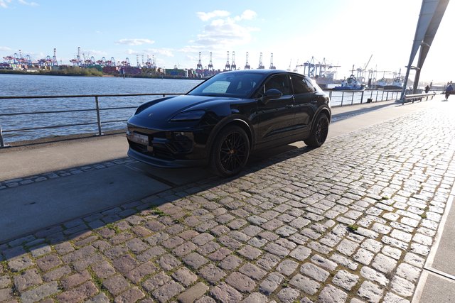 Porsche Macan Electric 4 Gebrauchtwagen Kaufen | EZ 10/2024 | Preis 80.900 €