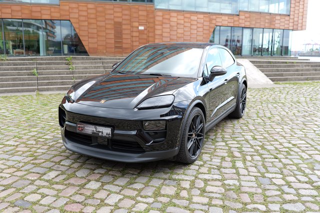 Porsche Macan Electric 4 Gebrauchtwagen Kaufen | EZ 10/2024 | Preis 79.900 €