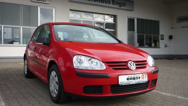 Volkswagen Golf V Trendline Automatik (Tiptronic) gebraucht kaufen in  Zwiefalten-Baach Preis 4970 eur - Int.Nr.: 07-174967 VERKAUFT