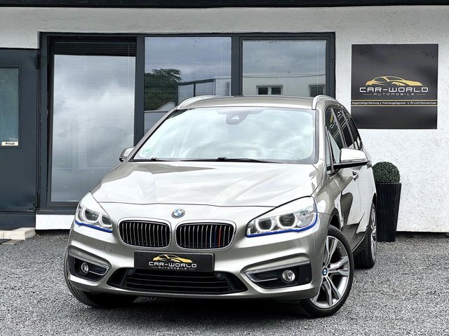 BMW 220 i Luxury Line Pano Navi Scheckheft 2.HD Gebrauchtwagen Kaufen | EZ 05/2017