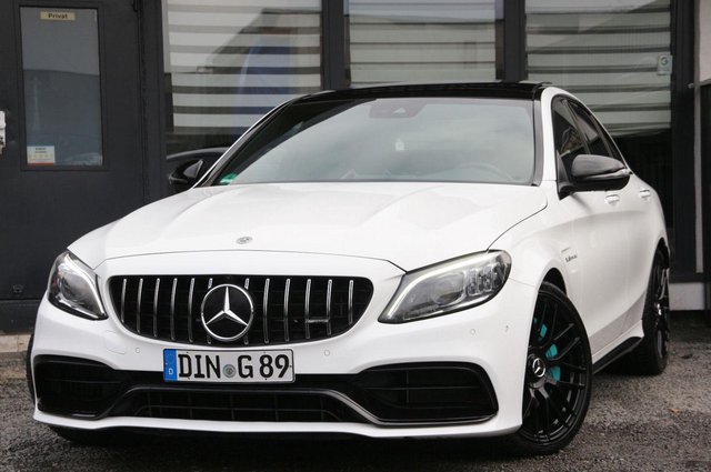 Mercedes-Benz C 63 AMG Performance Sitze Digital Tacho Pano Gebrauchtwagen Kaufen | EZ 11/2019