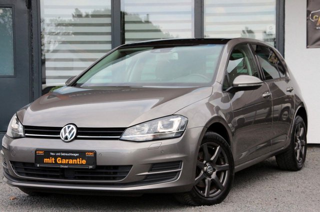 Volkswagen Golf VII Lim Pano Standheizung ACC Navi Xenon Gebrauchtwagen Kaufen | EZ 08/2014