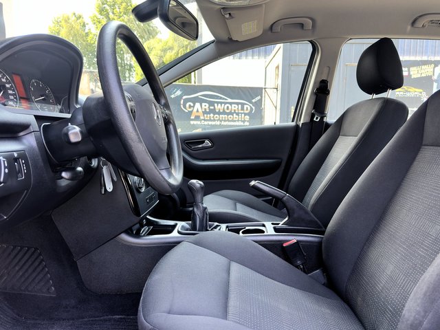 Mercedes-Benz A 180 5-türig Tüv Neu / Garantie / Sitzhzg - bilder 8