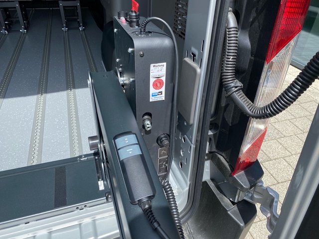 Ford Transit Kombi  350 L3 Trend Rollstuhltransporter | Inklusionsfahrzeug mit 2 Rollstuhlplätzen - bilder 10