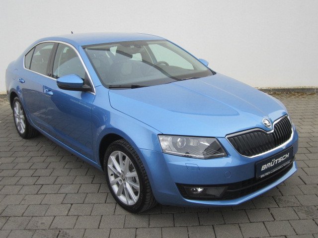 Skoda Octavia III 1.6 TDI Elegance NAVI / XENON - foto 1