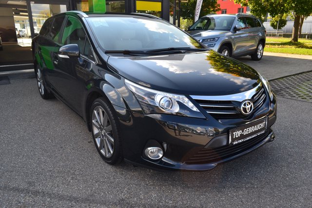 Toyota Avensis 2.2 D-CAT Kombi Executive NAVI / PANORAMADACH - bilder 1