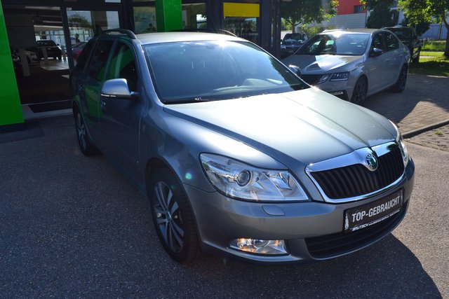 Skoda Octavia 1.8 TSI Combi Family KLIMA / XENON / AHK - bilder 1