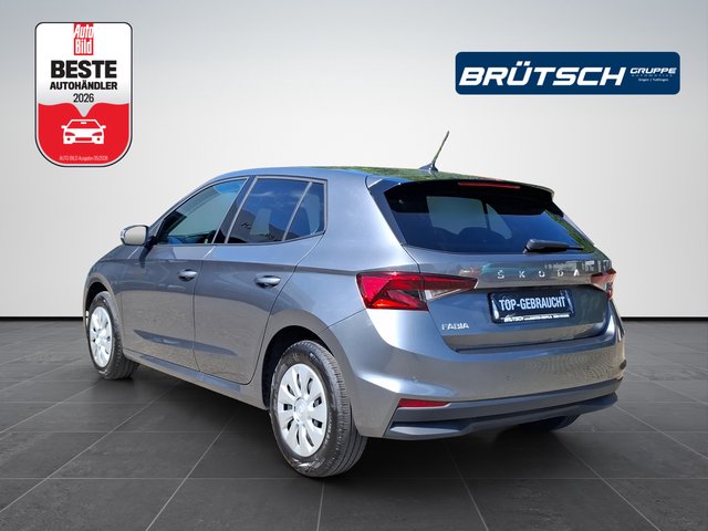 Skoda Fabia 1.0 MPI Active KLIMA / CARPLAY / SITZHEIZUNG / PDC - bilder 3