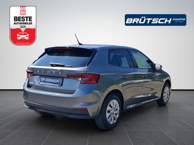 Skoda Fabia 1.0 MPI Active KLIMA / CARPLAY / SITZHEIZUNG / PDC - bilder 4