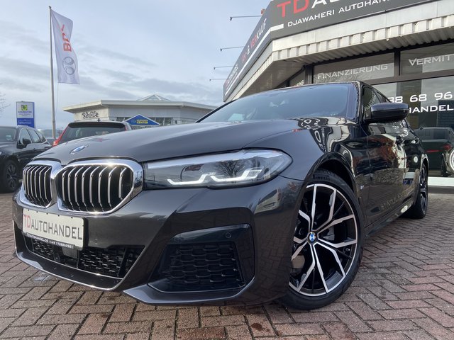BMW 520 d M Sport Glasdach Kamera Live Cockpit Professional Wireless Charging Gebrauchtwagen Kaufen | EZ 09/2022 | Preis 47.900 €