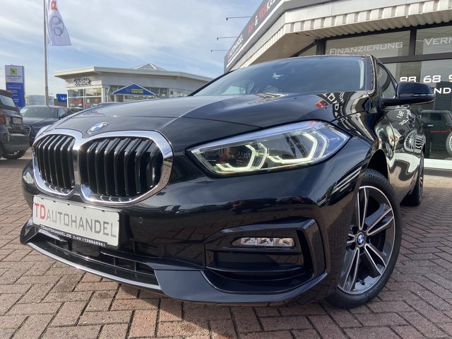BMW 120 d Sport Line Live Cockpit Professional LED Kamera Used vehicle for sale | First registration 04/2022 | Price 33.990 €