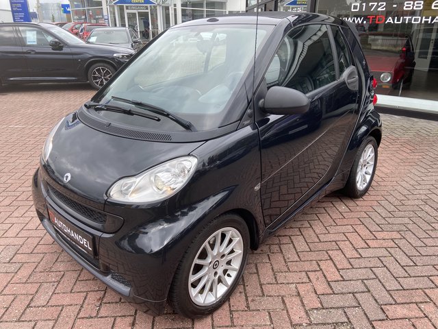 Smart fortwo cabrio Passion Micro Hybrid Drive Elektr. Fenster Klima Kamera Gebrauchtwagen Kaufen | EZ 11/2010 | Preis 5.990 €