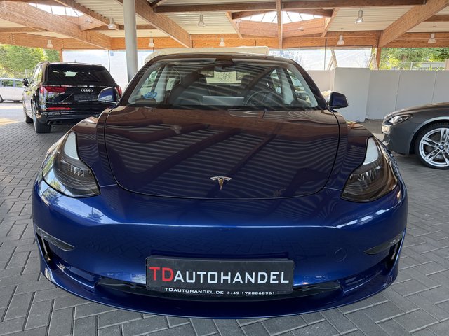 Tesla Model 3 Long Range Dual AWD Wärmepumpe, Premium-Sound, Glasdach Gebrauchtwagen Kaufen | EZ 12/2022 | Preis 29.900 €