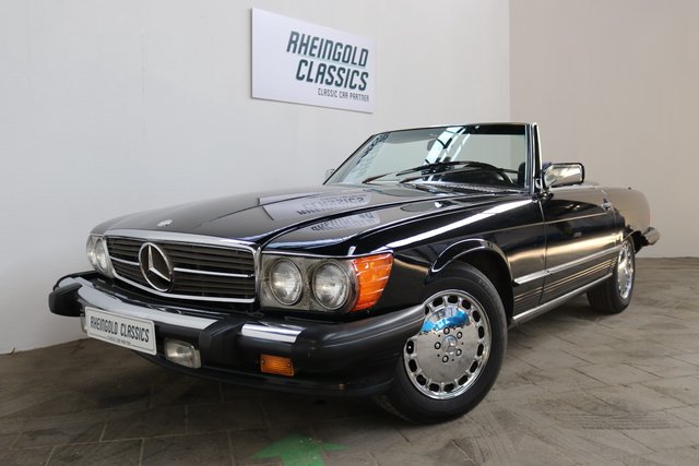 Mercedes-Benz SL 560 Oldtimer for sale