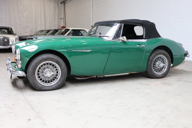 1966 Austin Healey MKIII BJ8 Roadster - photo 4