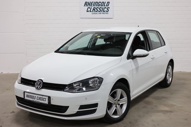 2017 Volkswagen Golf 1.2 TSI 1.Hand AHK, PDC, Navigation - photo 4