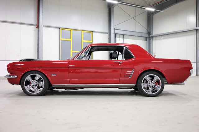1966 Ford Mustang Coupé V8  neuer 302 V8 Motor - photo 4