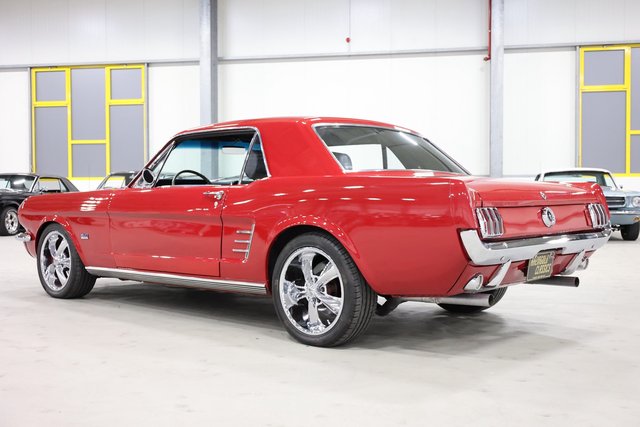 1966 Ford Mustang Coupé V8  neuer 302 V8 Motor - photo 5
