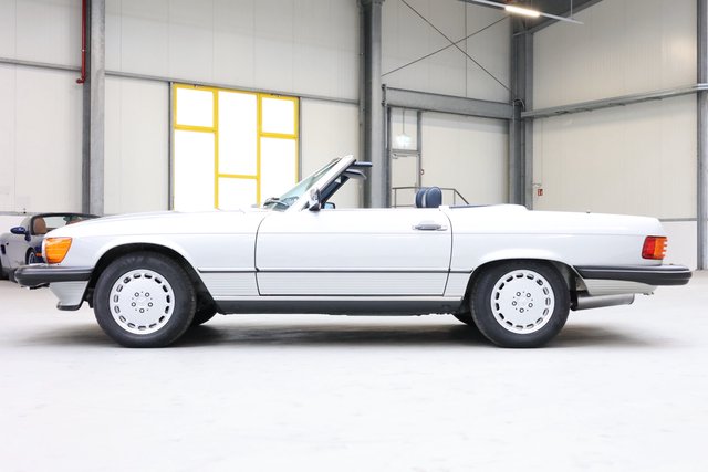 1988 Mercedes-Benz SL 560 scheckheftgepflegt, 2. Hand - photo 4