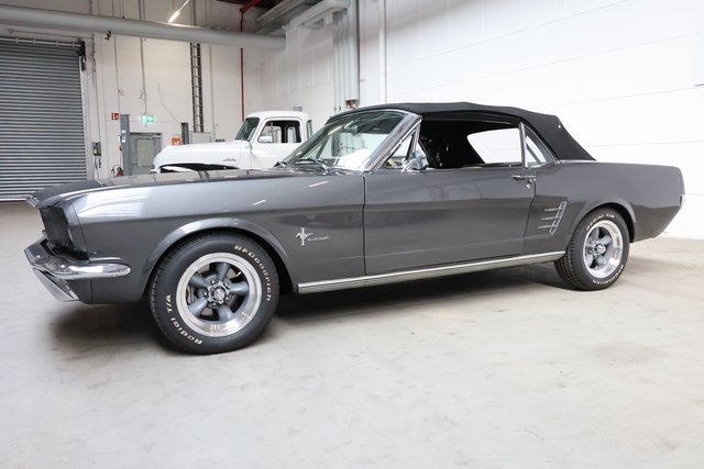 1966 Ford Mustang Cabriolet 289cui V8 Servo+Scheibenbremsen - foto 4