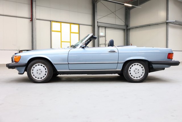 1987 Mercedes-Benz SL 560 fast wie ein Jahreswagen, aus 1. Hand - photo 4