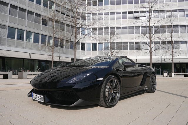 Lamborghini Gallardo LP570-4 Spyder E-Gear Performante Lift System Multimedia Travel Package Used vehicle for sale | First registration 08/2013