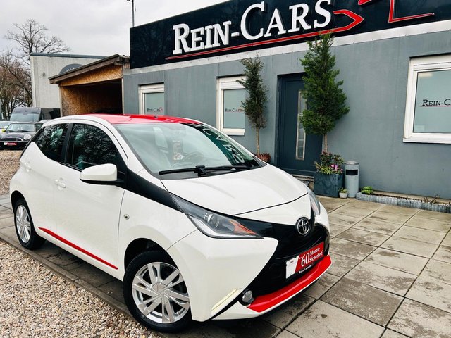 Toyota Aygo x-play touch/22TKM/I.HD/AUTOM/KAMERA/MFL/2
