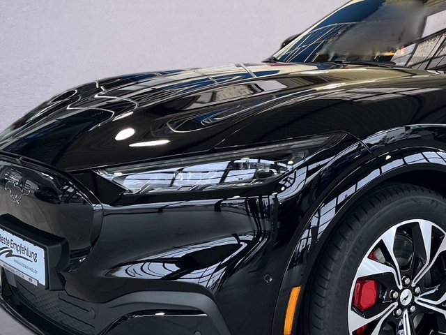 Ford Mustang Mach-E AWD VOLLAUSSTATTUNG - foto 4