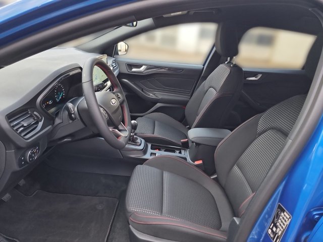 Ford Focus Turnier ST-Line +LED+KAMERA+WINTERPAKET+ - foto 6