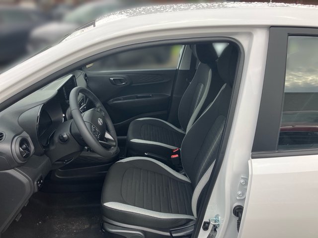Hyundai i10 Comfort 5-trg 1.0i Navi,Alu,Klima, - bilder 6