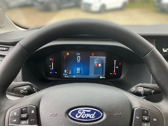 Ford Transit Kasten 350 L3 Trend H2 4x4 (Perfekt für Campingumbau) 38,5% unter UPE - foto 7