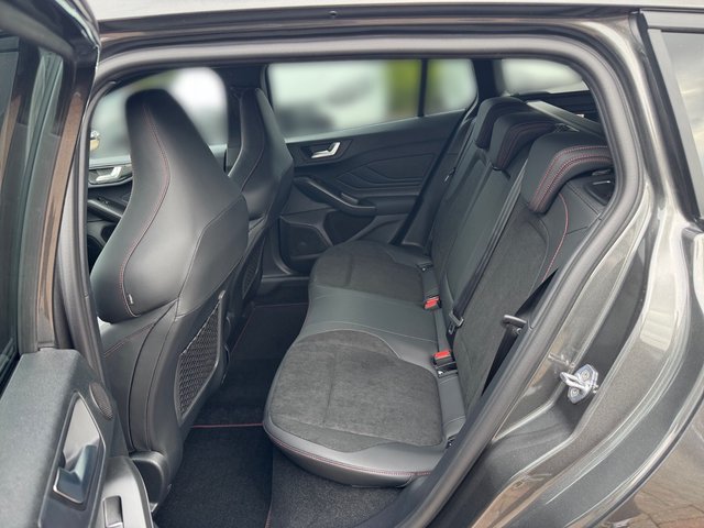 Ford Focus Turnier ST X +B&O+WINTERPAKET+ - bilder 10