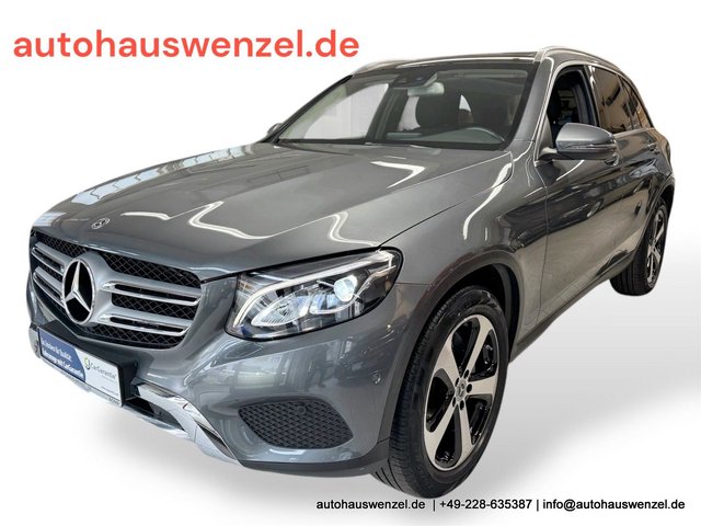 Mercedes-Benz GLC 250 4Matic PANORAMA NAVI LED AHK TOTWINKEL Used vehicle for sale | First registration 01/2018