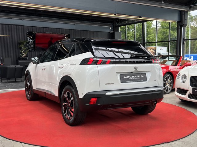 Peugeot 2008 GT FOCAL / LED / ACC / NAVI / Keyless / - foto 5