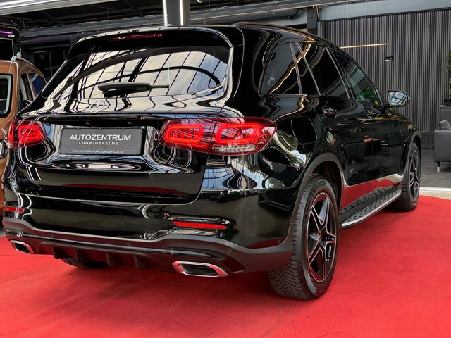 Mercedes-Benz GLC 200 d 4Matic AMG LINE ACC / CAMERA / LED / ATTENTION ASSIST - foto 4