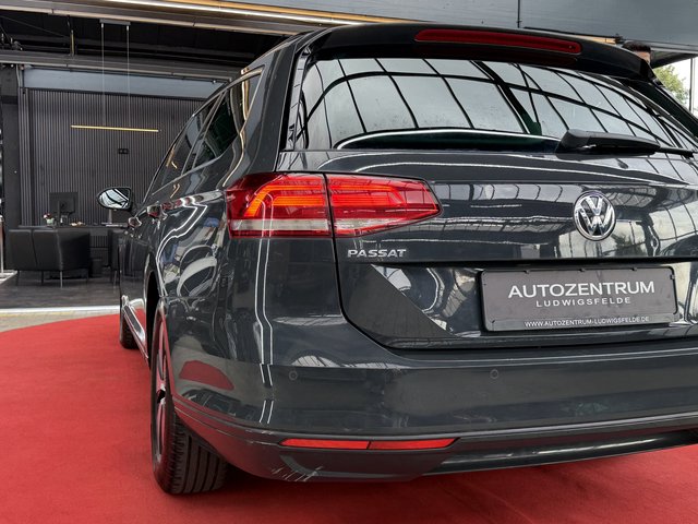 Volkswagen Passat Variant BlueMotion LED / PDC / ACC - bilder 7